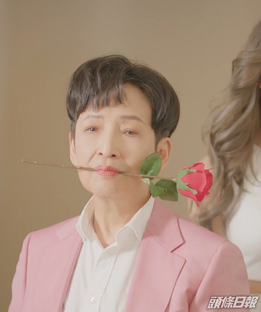 波姐化身「Annie波」變熟女版Anson Lo。